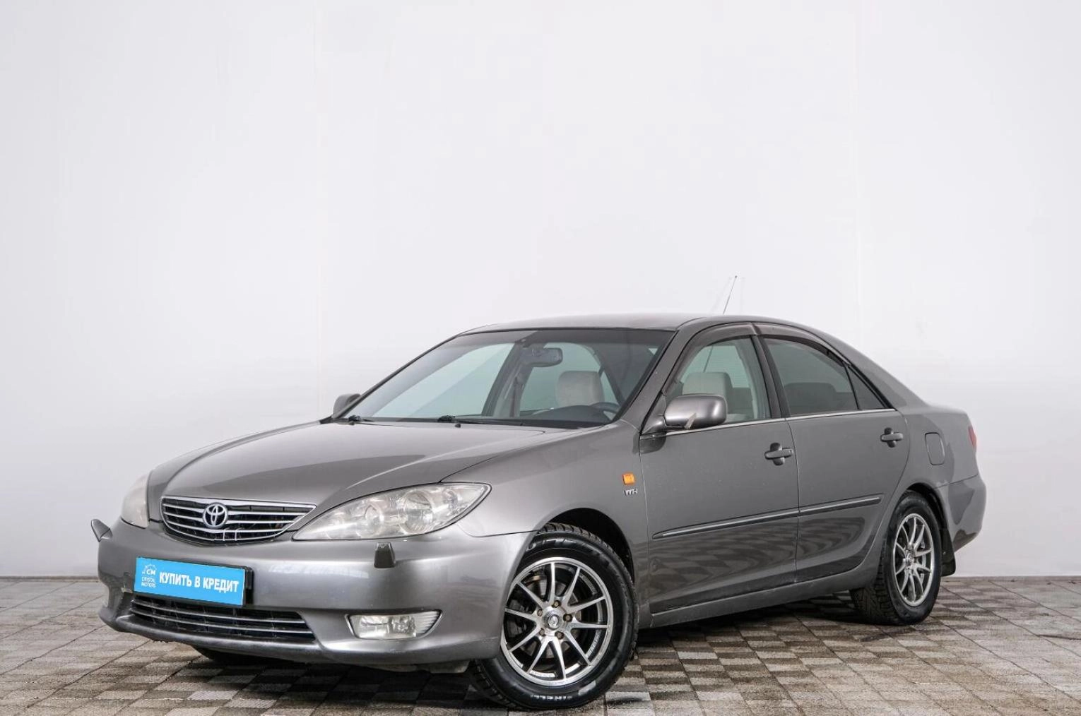 Toyota Camry 3 из 23