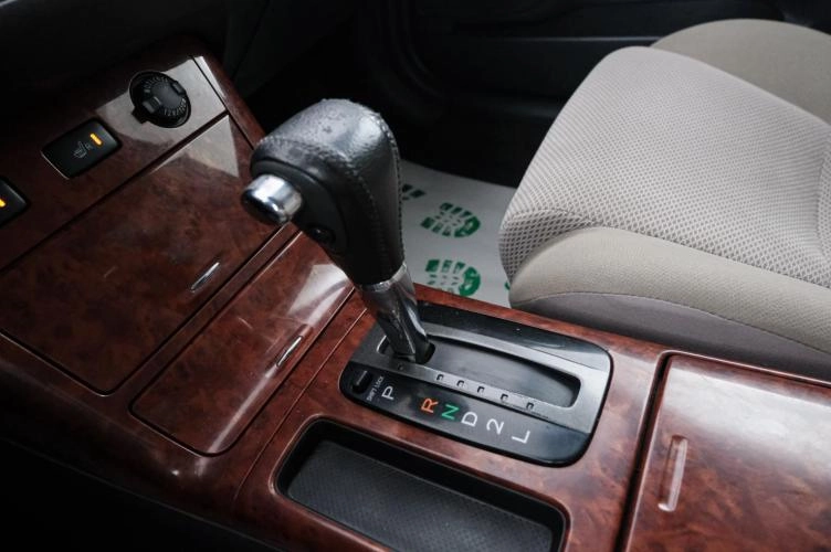 Toyota Camry 16 из 23