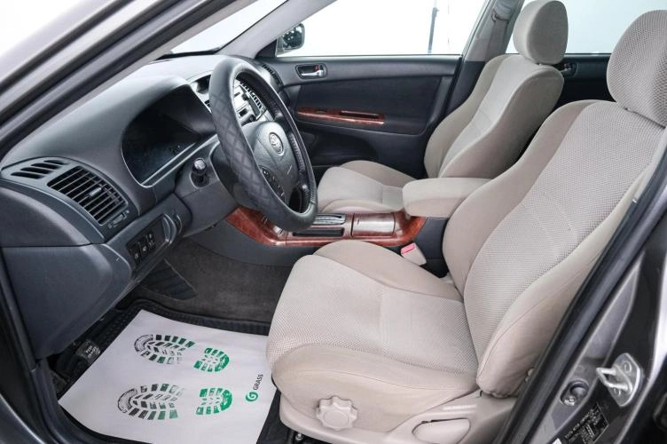 Toyota Camry 7 из 23