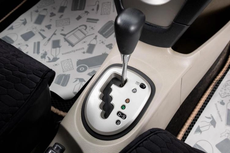 Toyota Belta 17 из 22