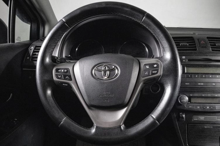 Toyota Avensis 11 из 18