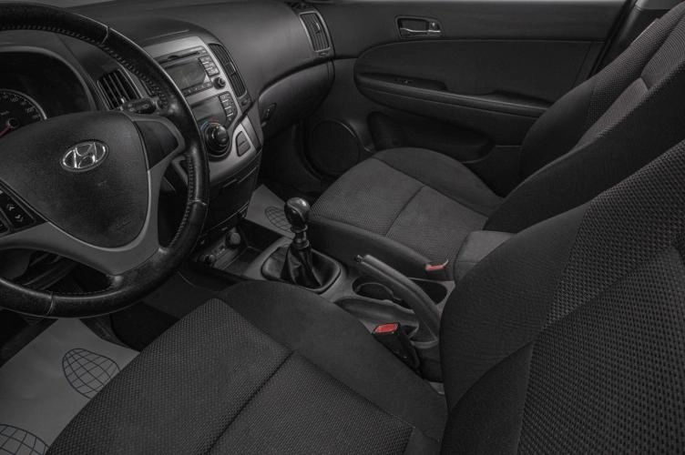 Hyundai i30 8 из 17