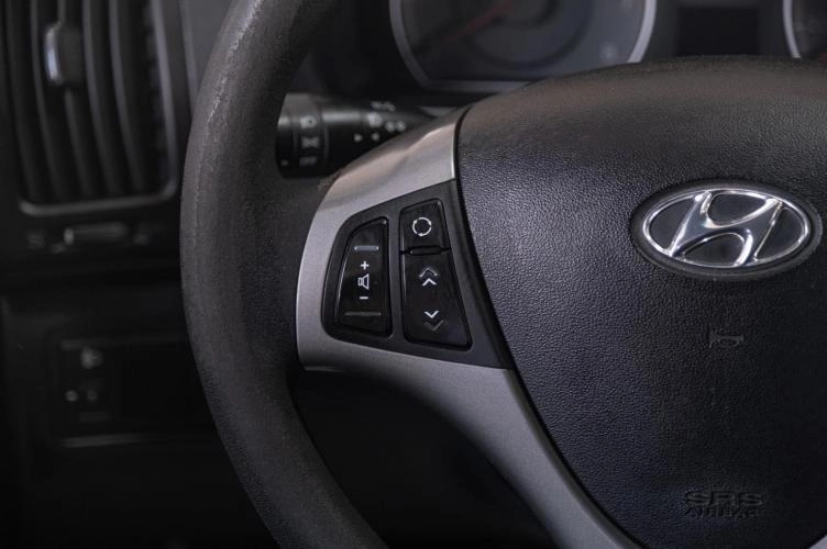 Hyundai i30 12 из 18