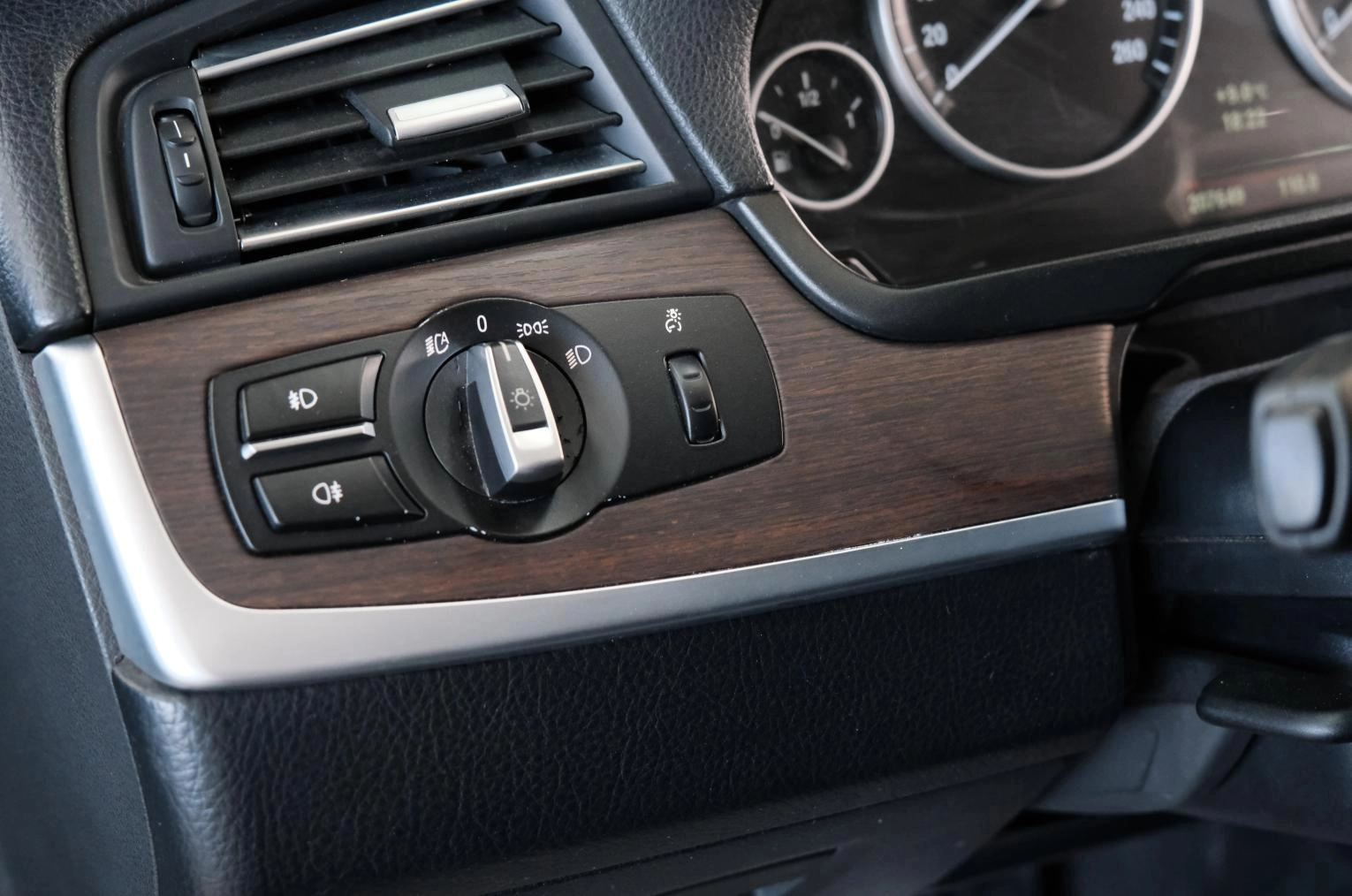BMW 5 серия 14 из 53