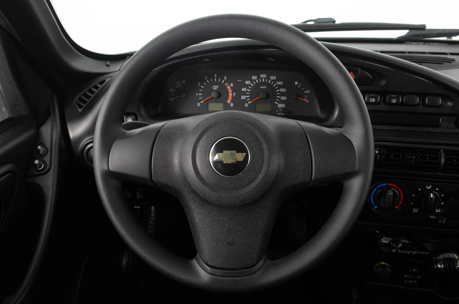 Chevrolet Niva 18 из 22