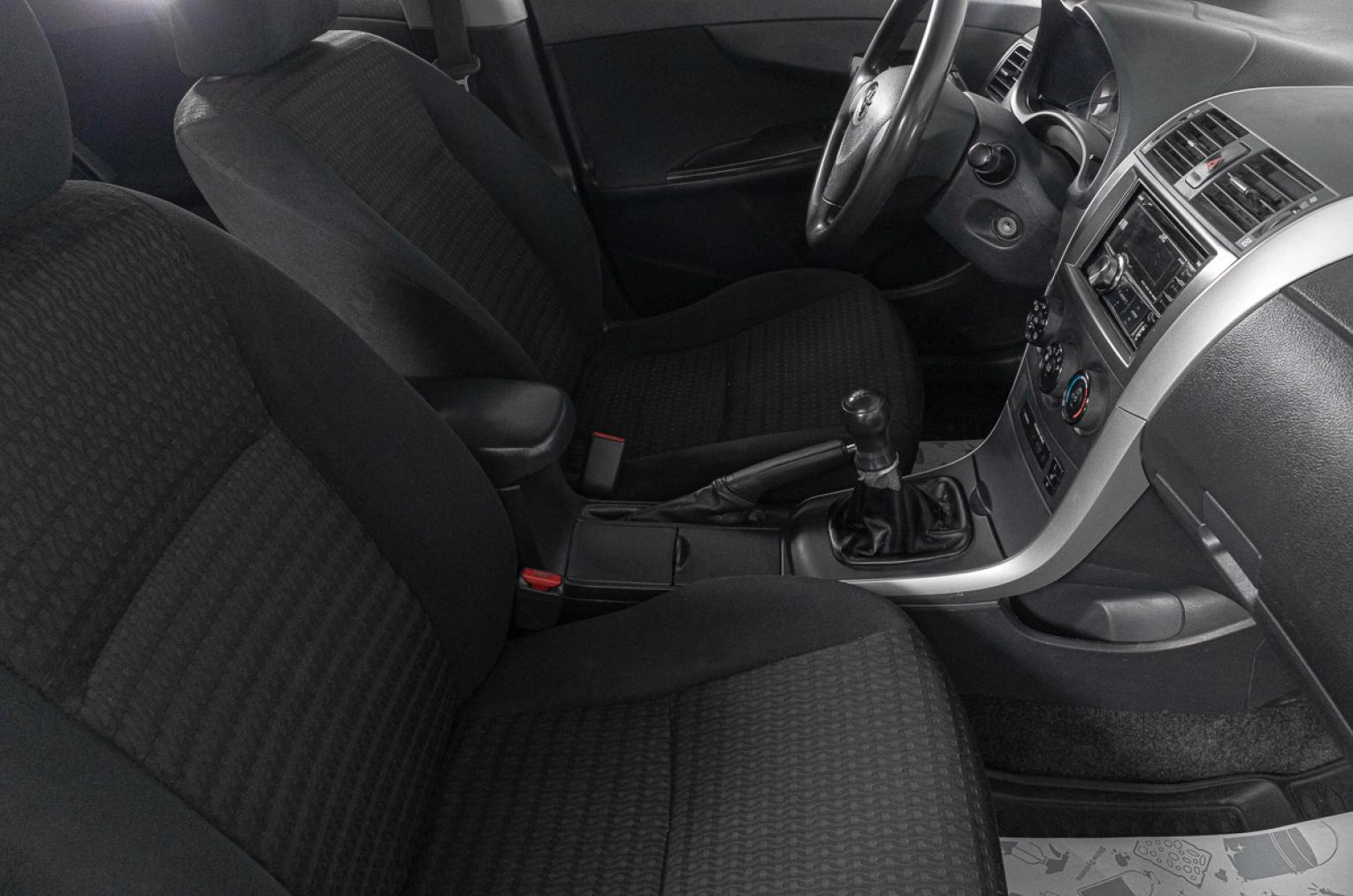 Toyota Corolla 11 из 18