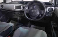 Toyota Vitz 8 из 17