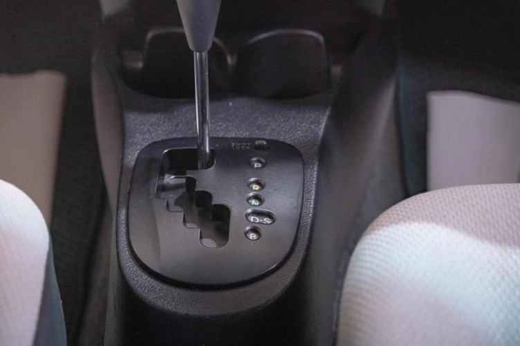 Toyota Vitz 14 из 17