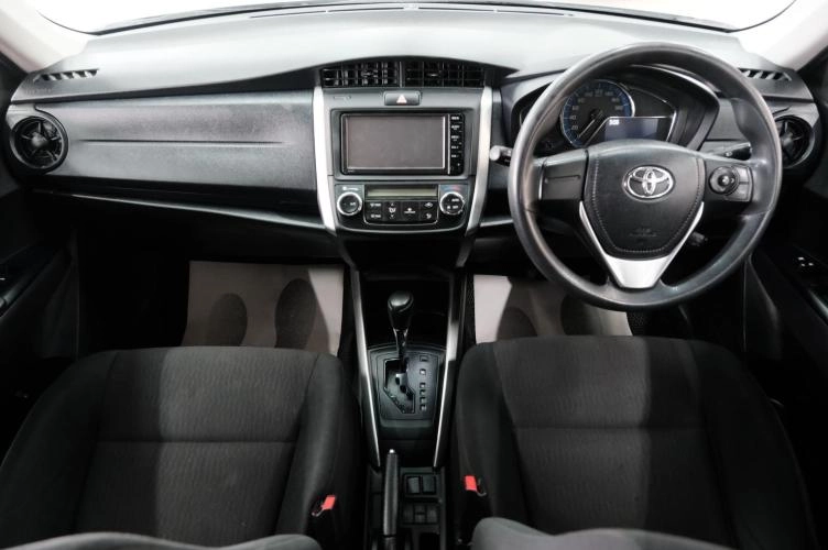 Toyota Corolla Fielder 12 из 20