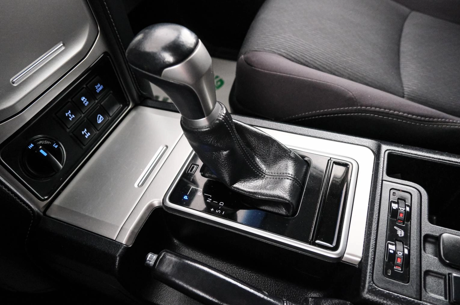 Toyota Land Cruiser Prado 16 из 29