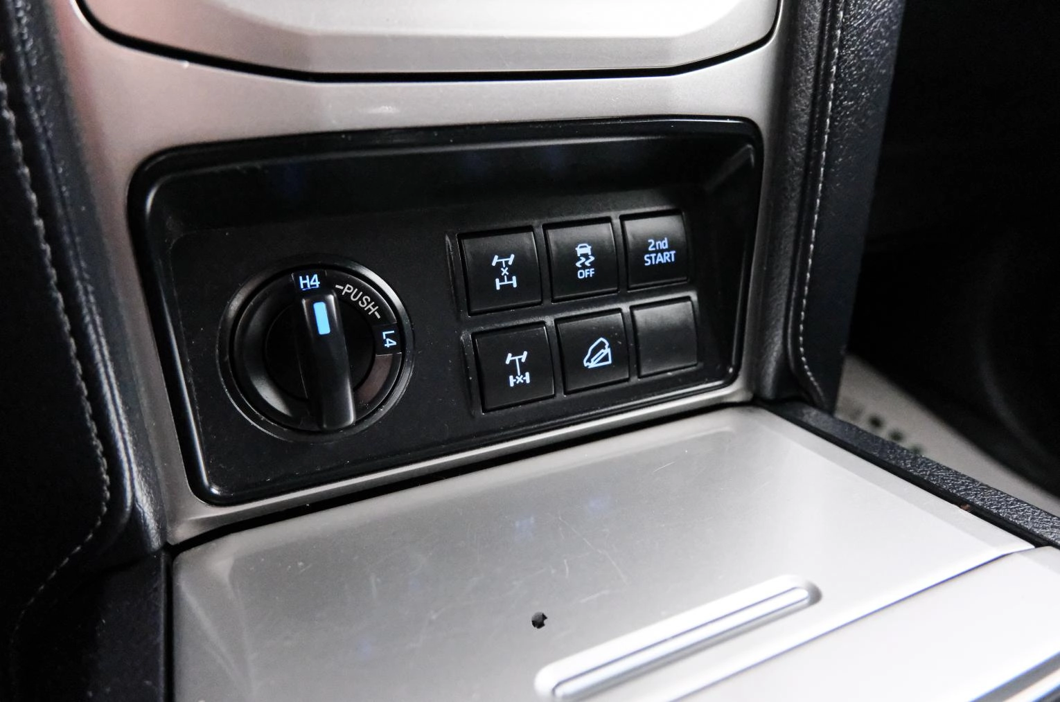 Toyota Land Cruiser Prado 19 из 29