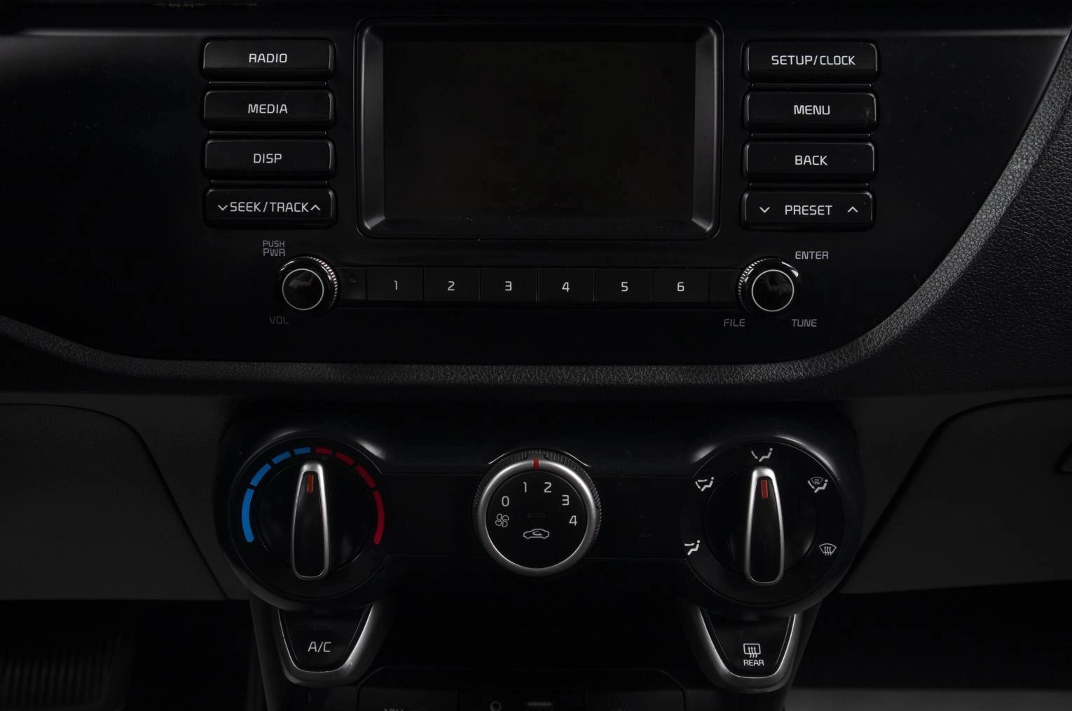 KIA Rio 20 из 35