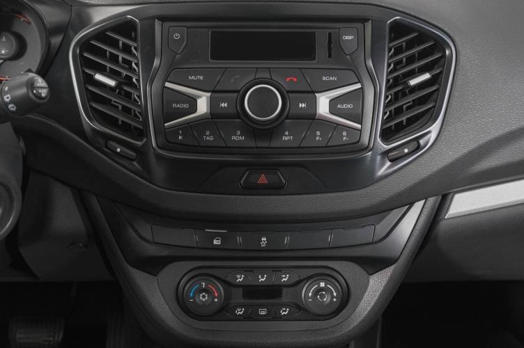 ВАЗ (LADA) Vesta 18 из 21