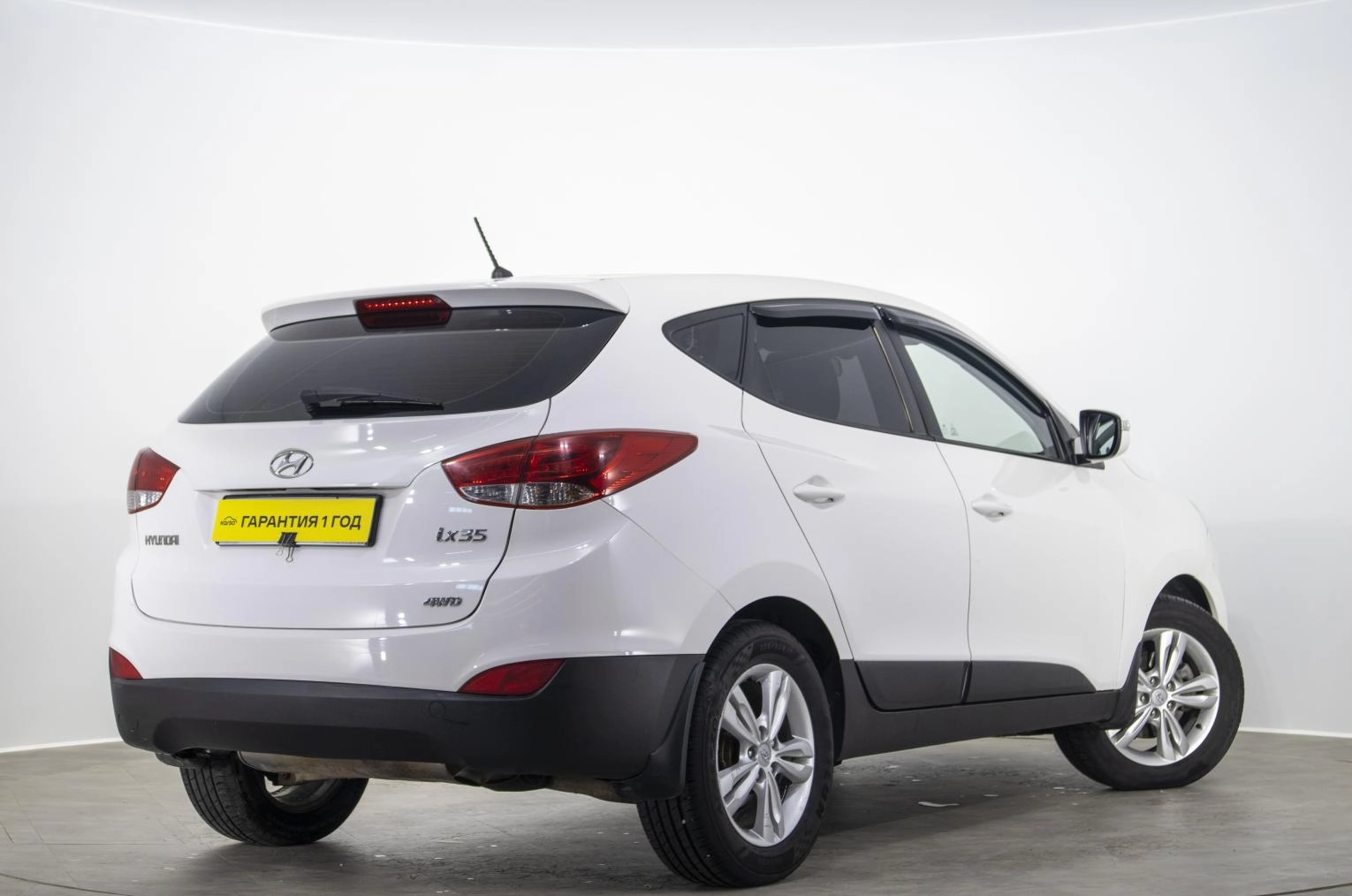 Hyundai ix35 4 из 20