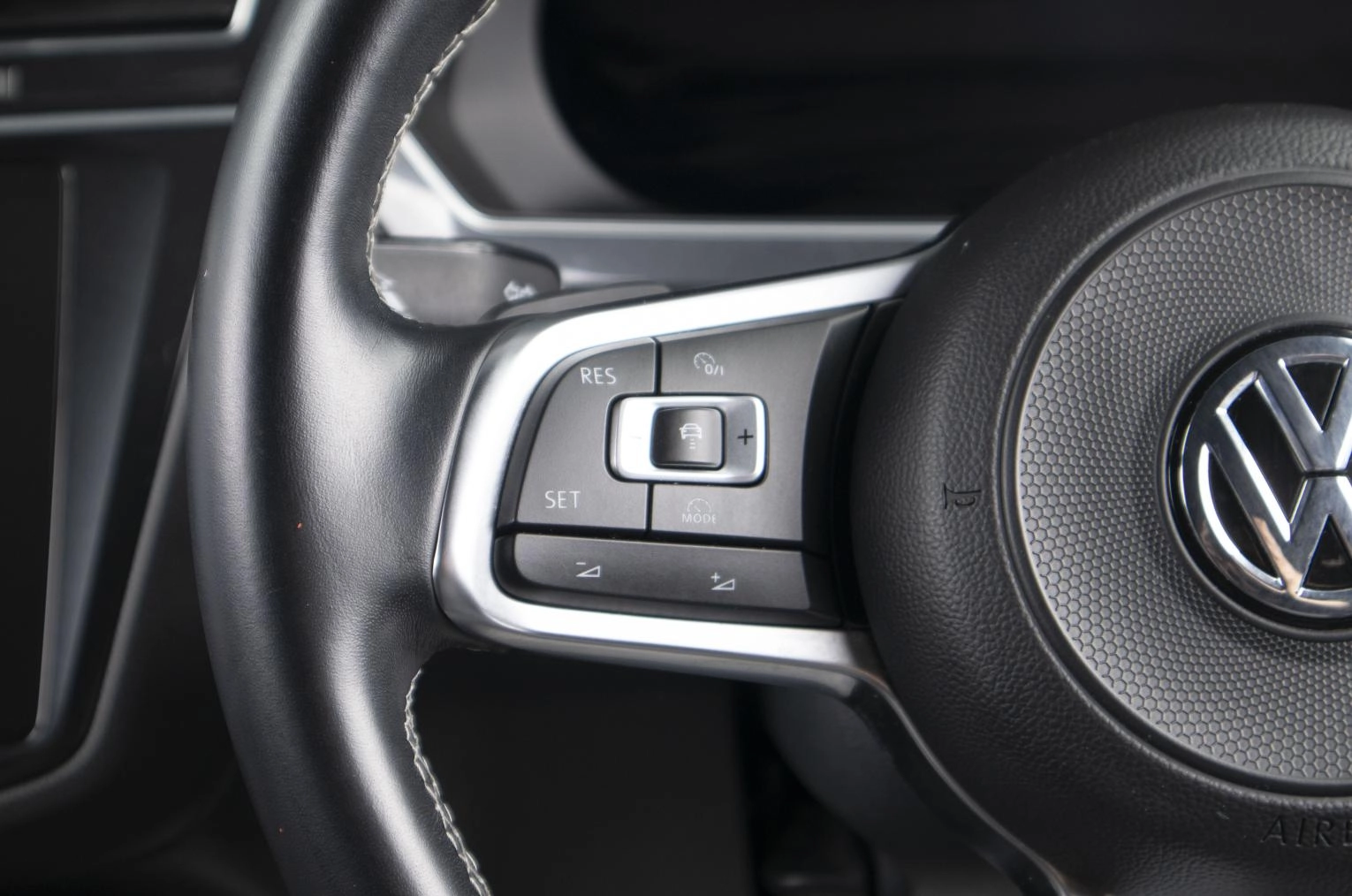 Volkswagen Tiguan 10 из 22