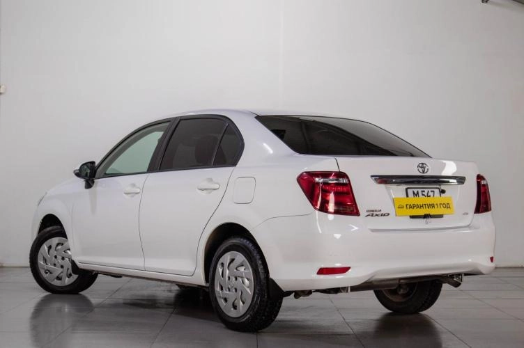 Toyota Corolla Axio 6 из 16