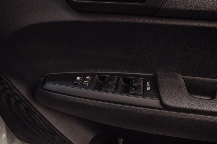 Toyota Corolla Axio 7 из 16