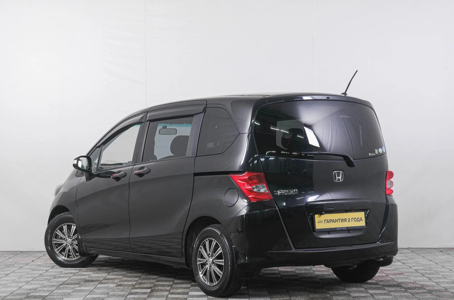 Honda Freed 4 из 20