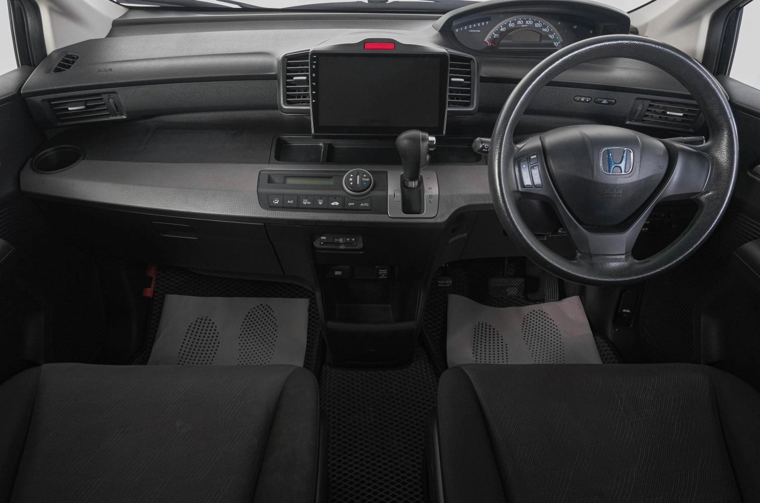 Honda Freed 13 из 20