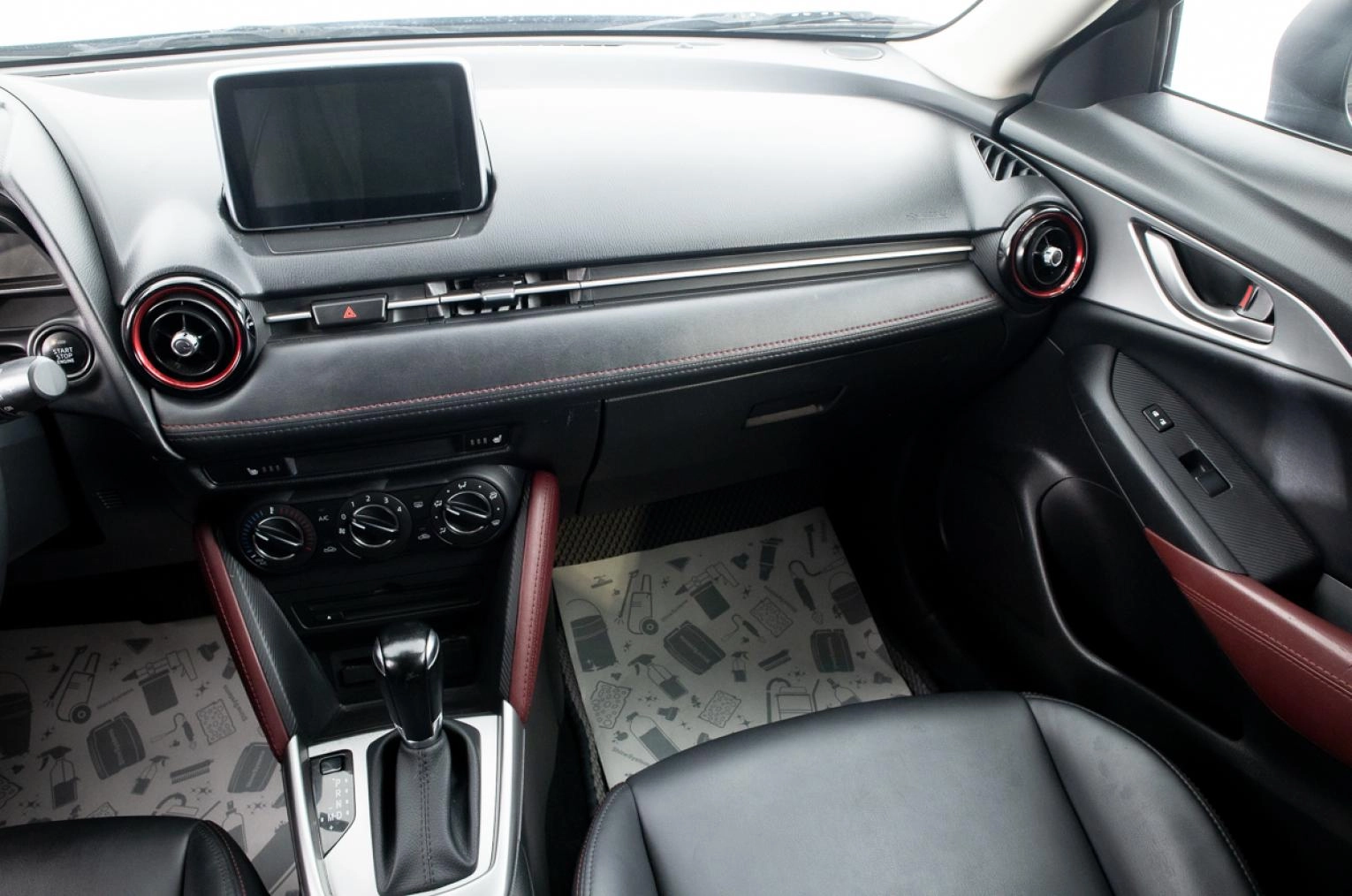 Mazda CX-3 23 из 27