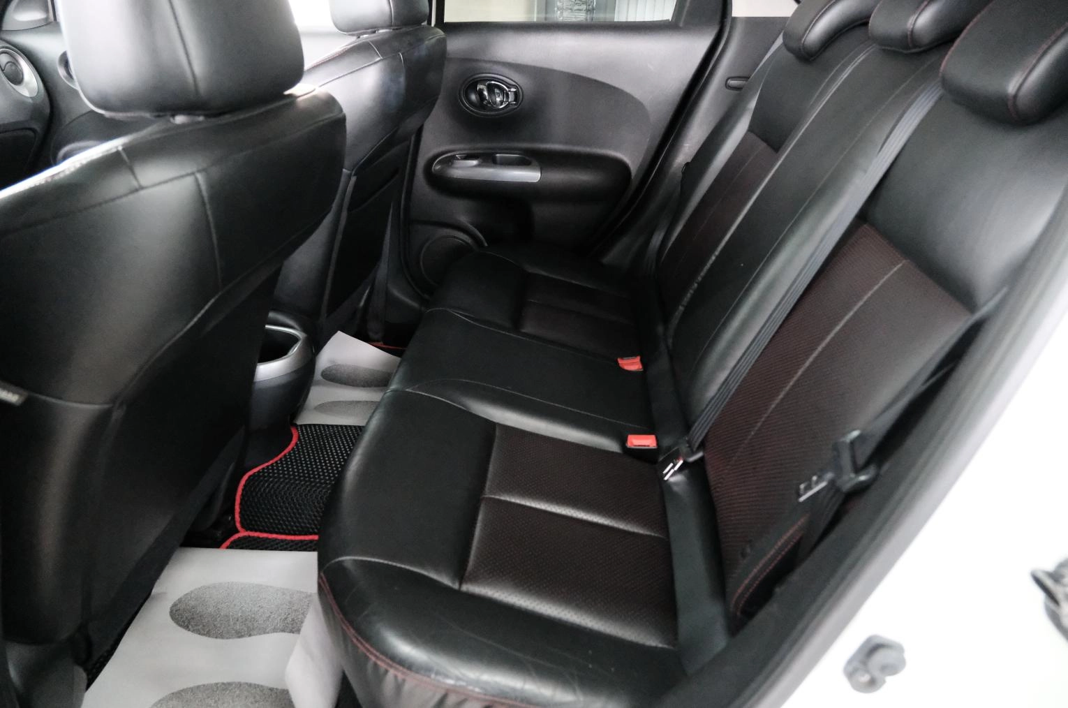 Nissan Juke 23 из 26