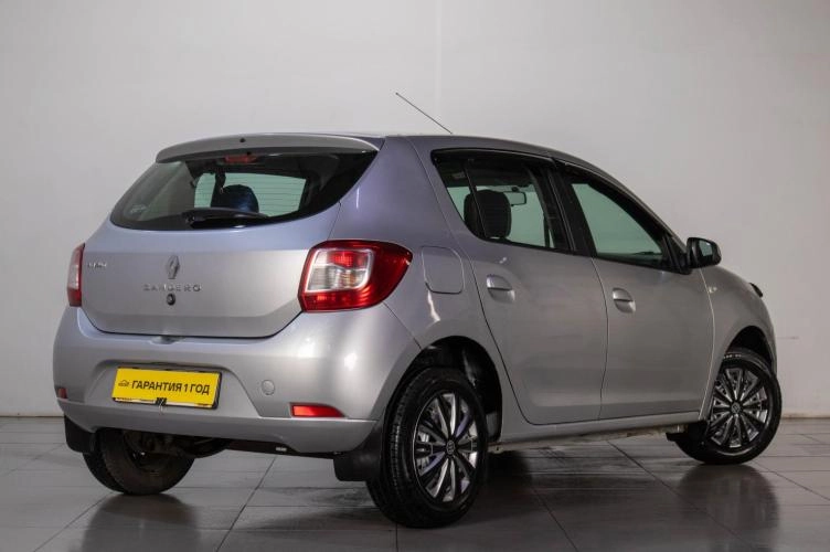 Renault Sandero 6 из 6