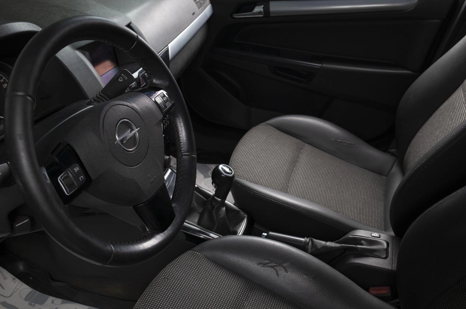 Opel Astra 15 из 19