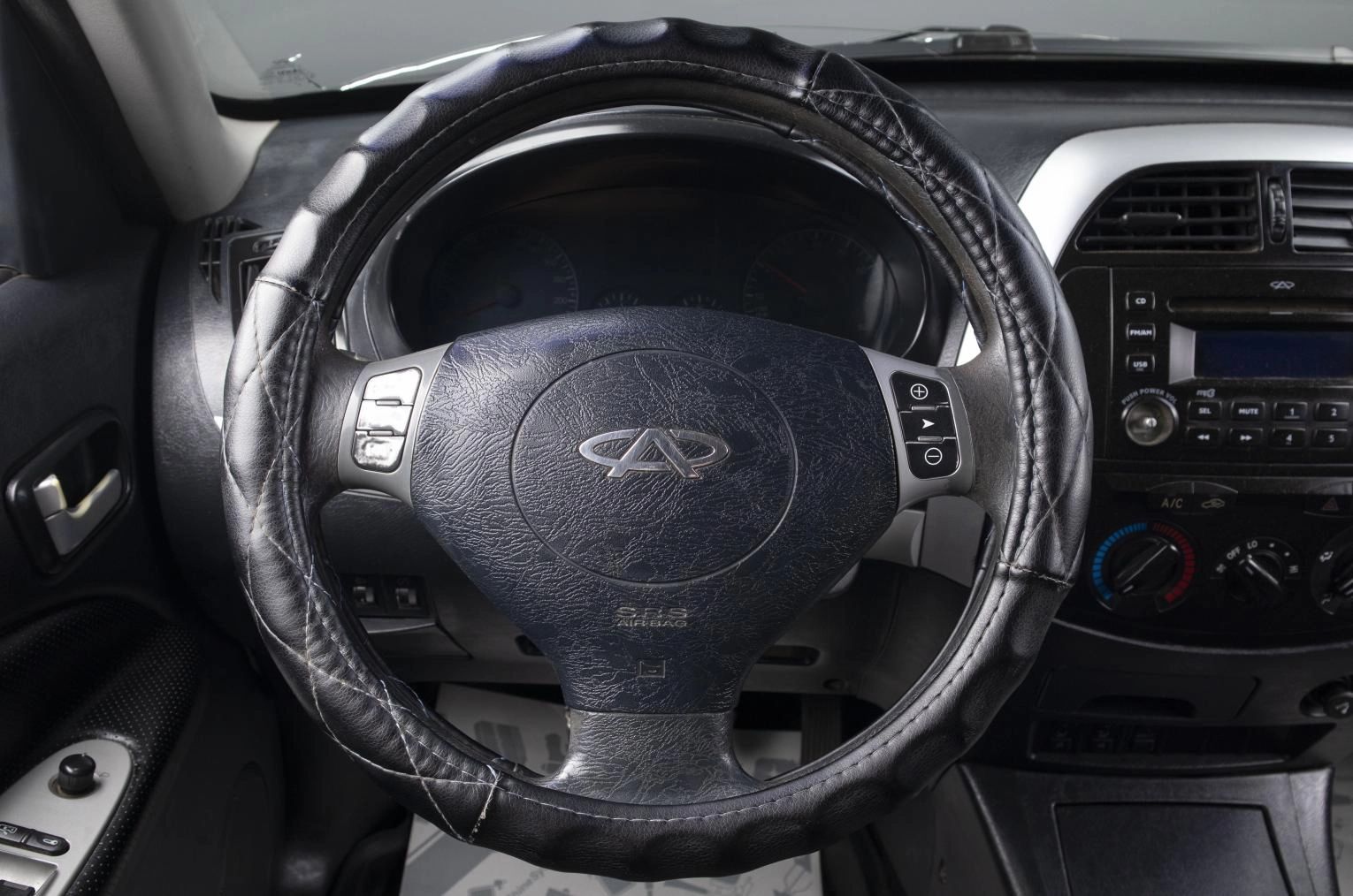 Chery Tiggo (T11) 8 из 17