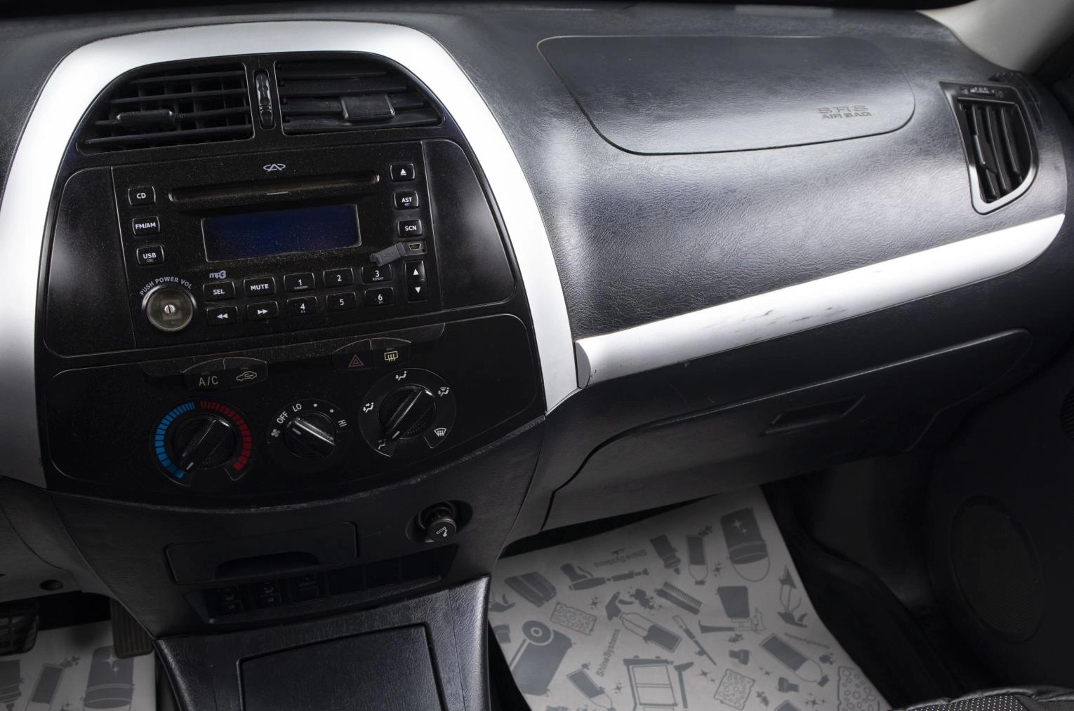 Chery Tiggo (T11) 11 из 17