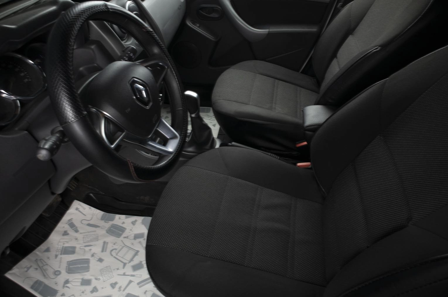 Renault Duster 13 из 16