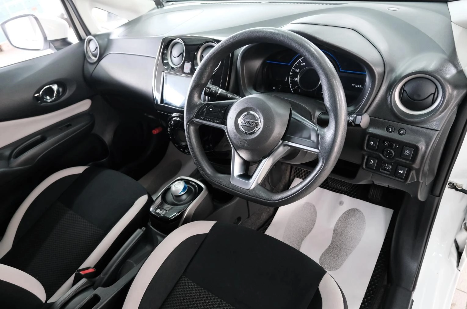 Nissan Note 18 из 47