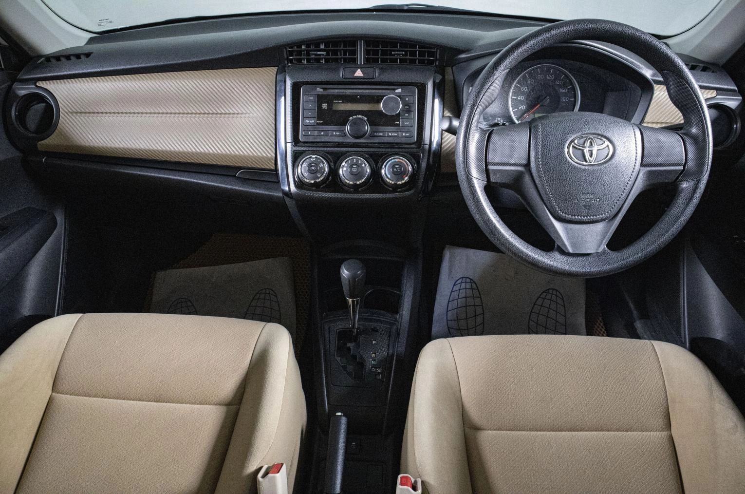 Toyota Corolla Axio 11 из 15
