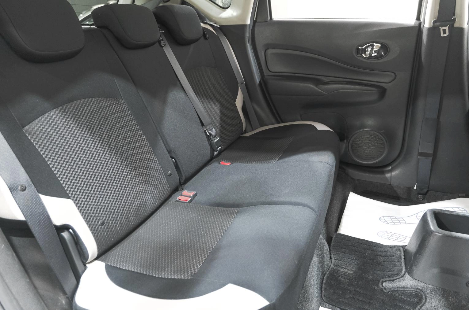 Nissan Note 21 из 23