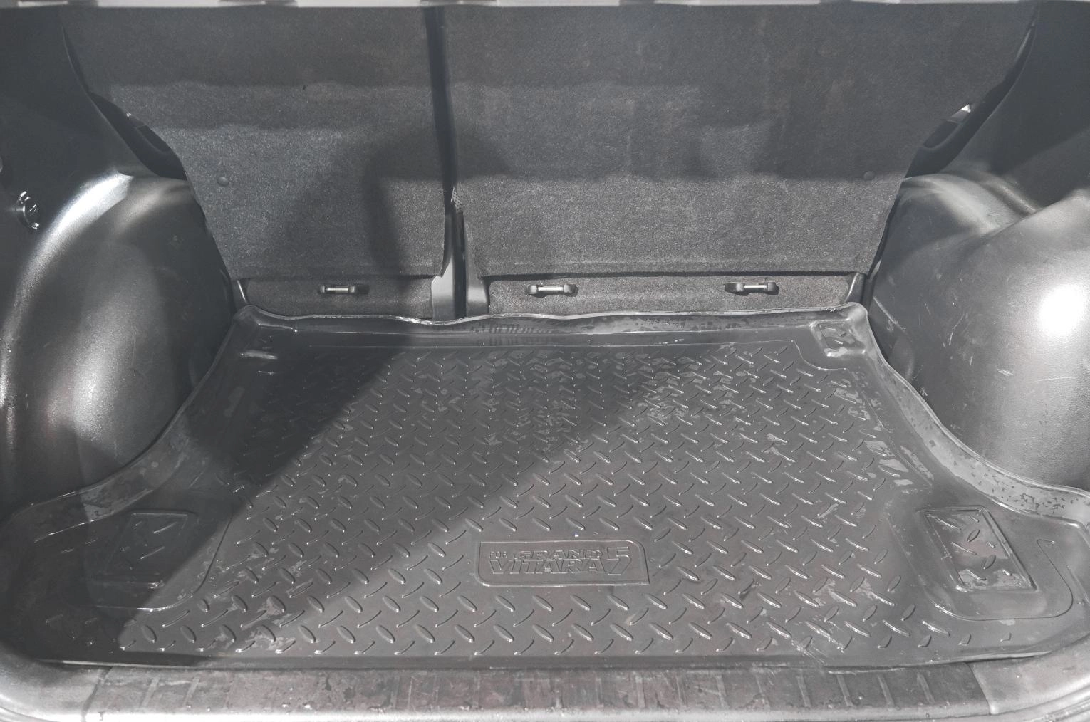 Suzuki Grand Vitara 23 из 23