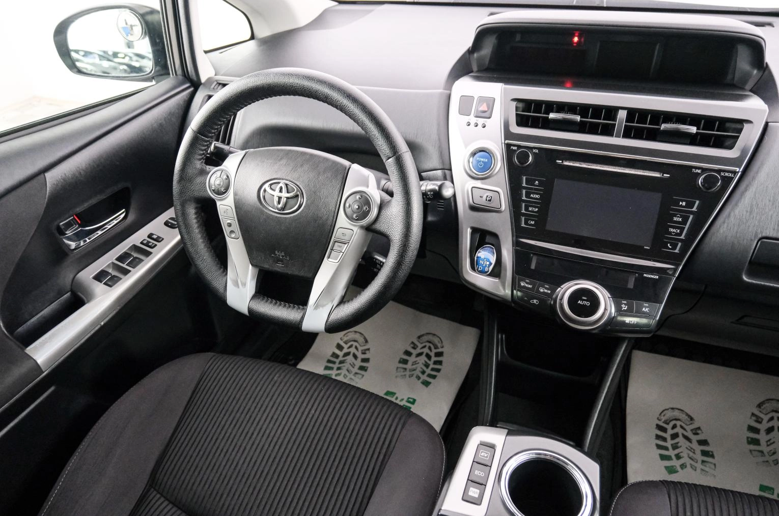 Toyota Prius 9 из 20