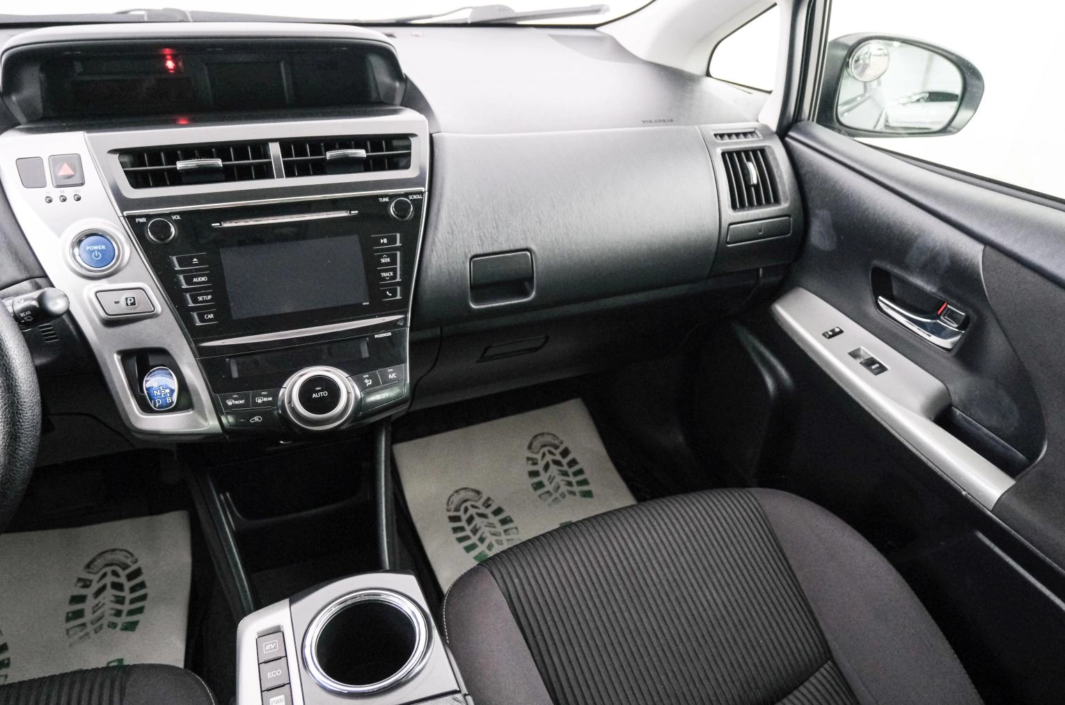 Toyota Prius 11 из 20