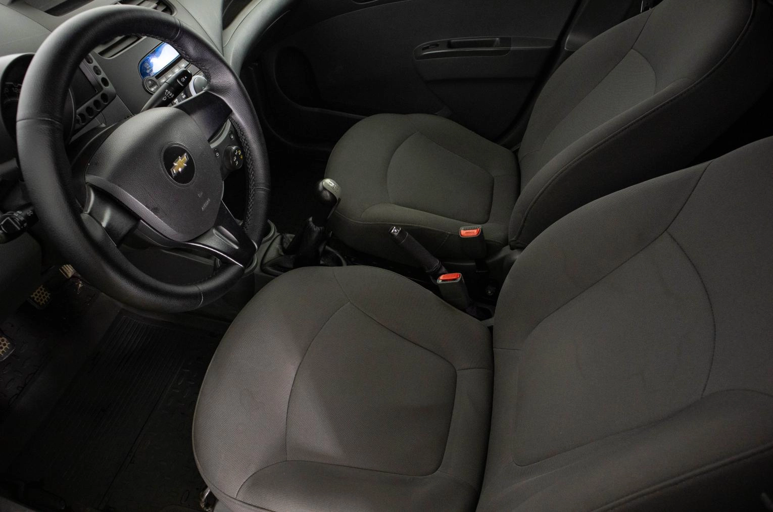 Chevrolet Spark 8 из 19