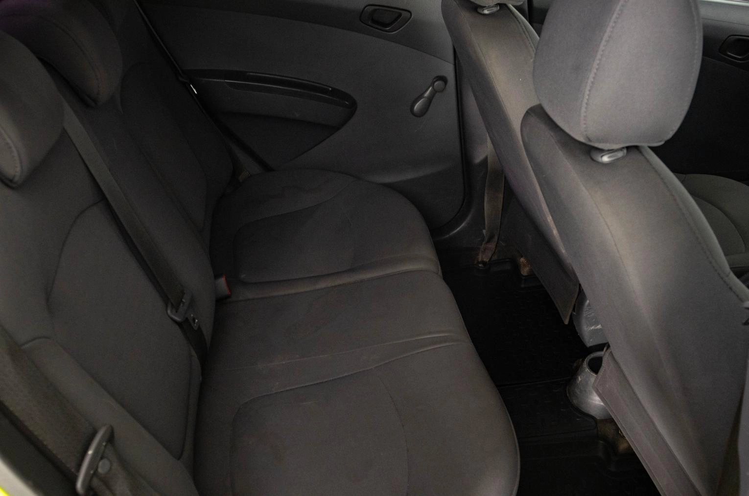 Chevrolet Spark 10 из 19