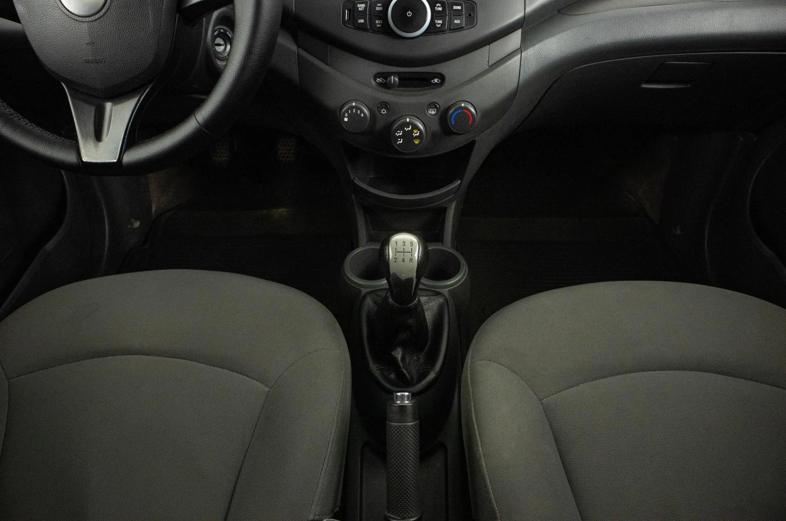 Chevrolet Spark 18 из 19