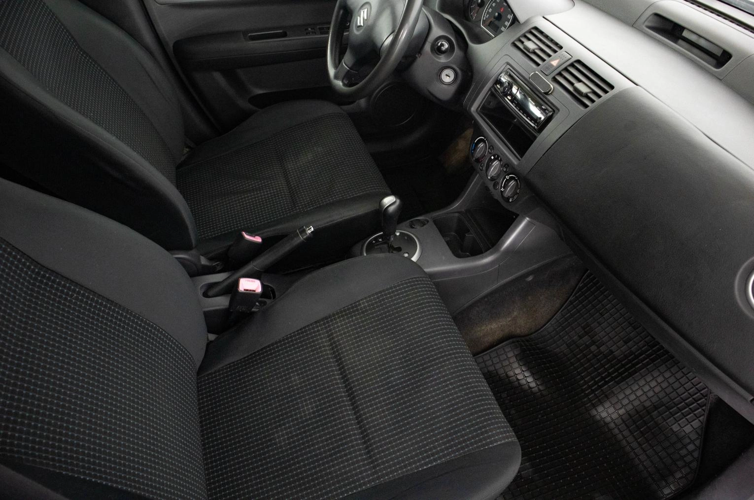 Suzuki Swift 11 из 21