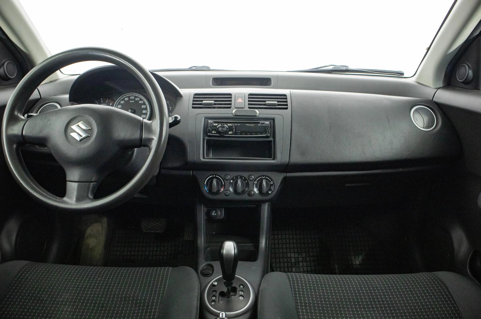 Suzuki Swift 13 из 21