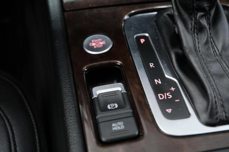 Volkswagen Touareg 23 из 31