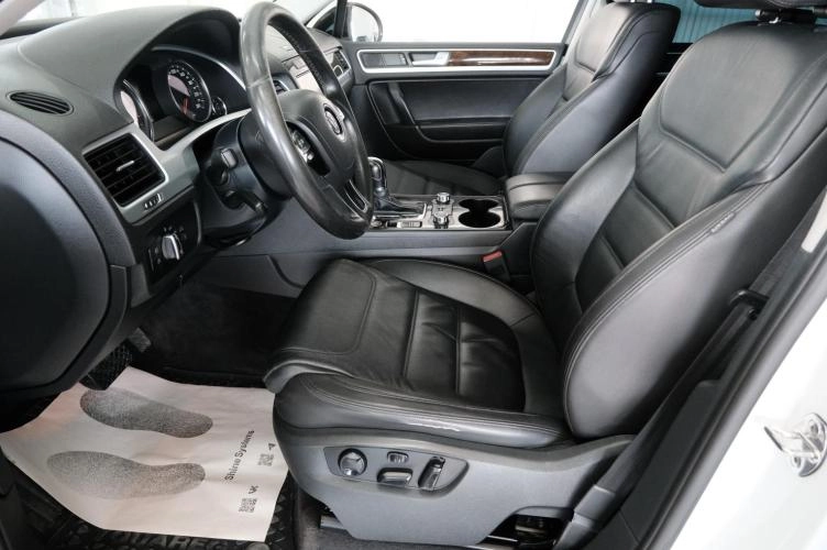 Volkswagen Touareg 7 из 31