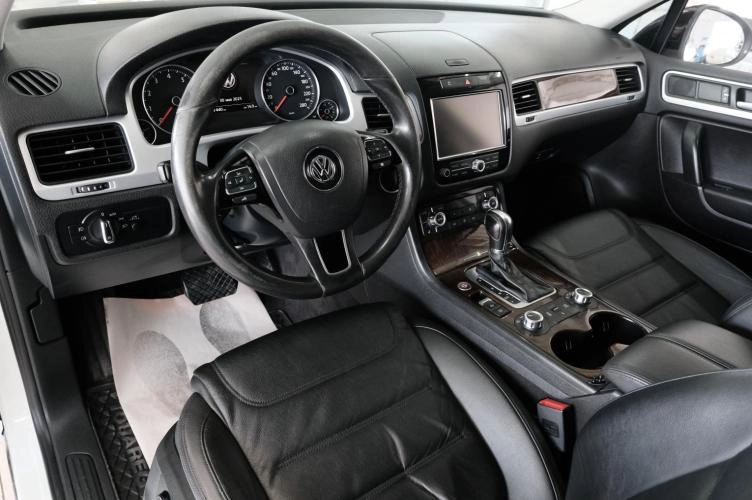 Volkswagen Touareg 13 из 31