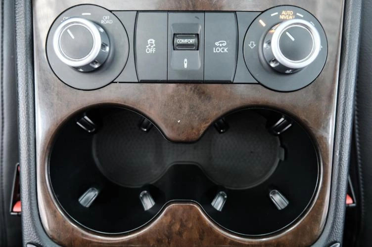 Volkswagen Touareg 24 из 31