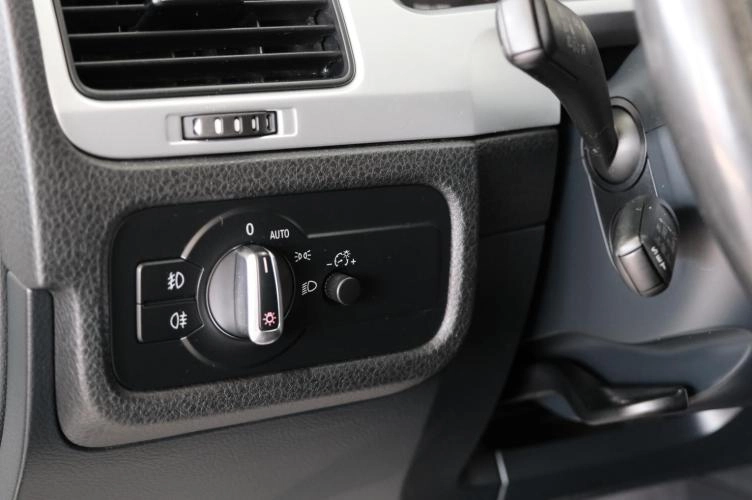 Volkswagen Touareg 11 из 31