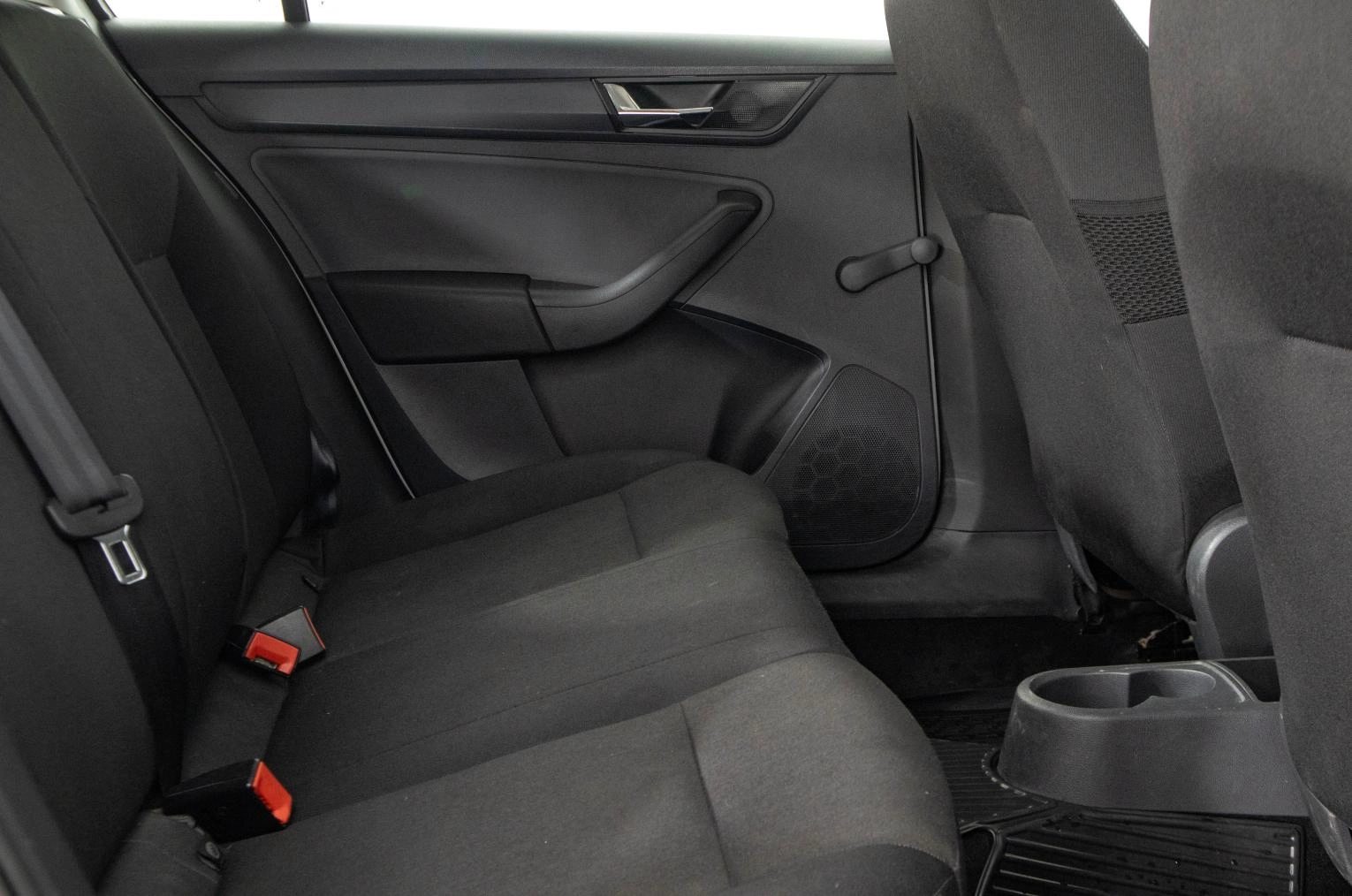 Skoda Rapid 10 из 21