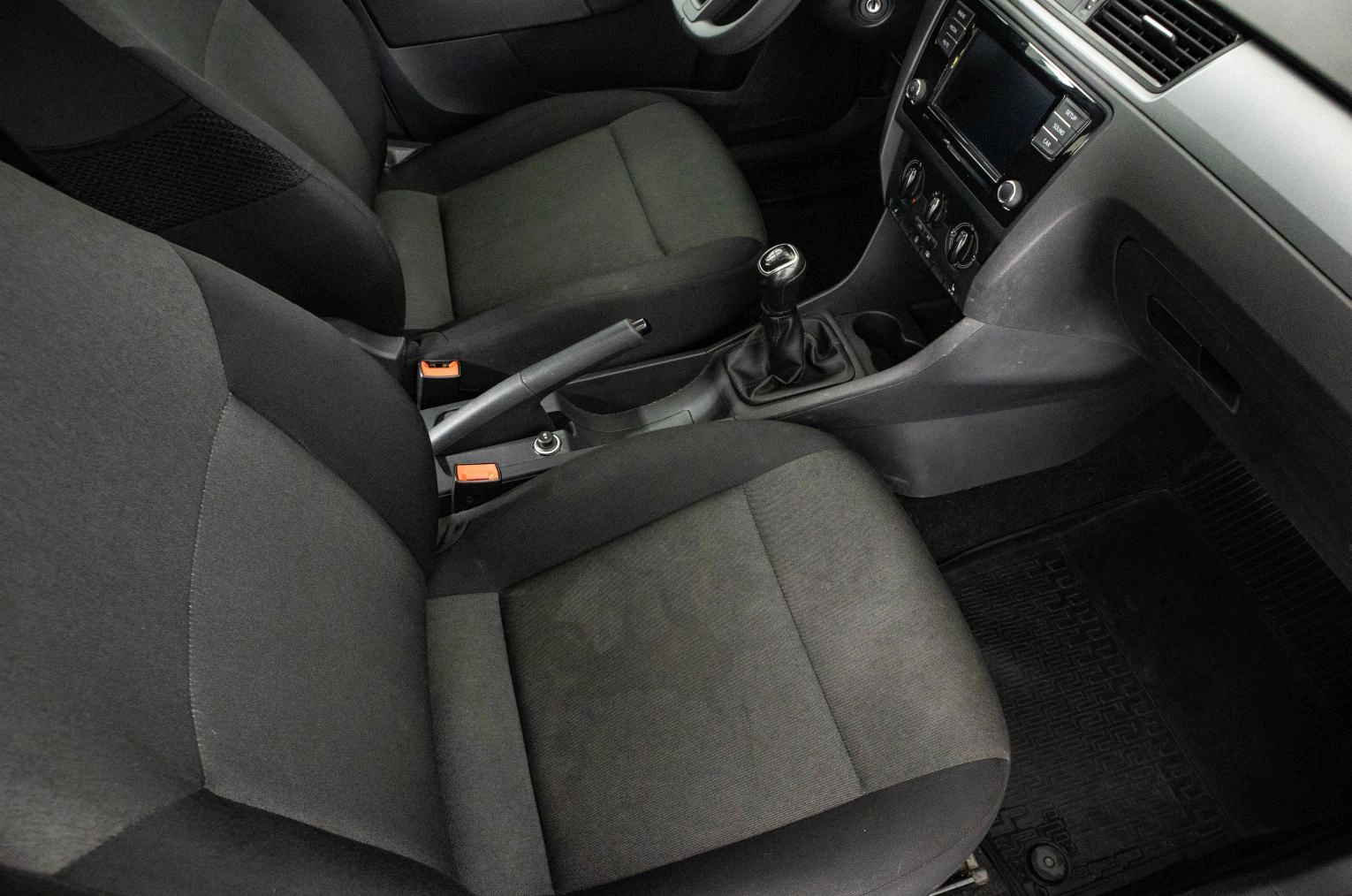 Skoda Rapid 11 из 21