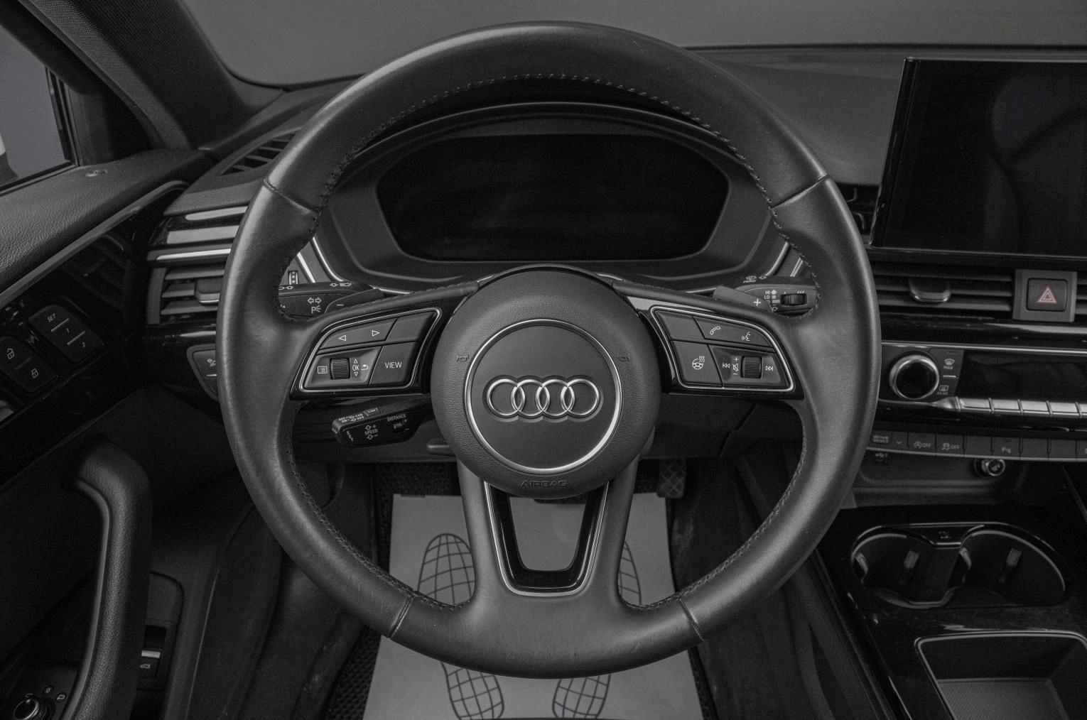 Audi A4 25 из 45
