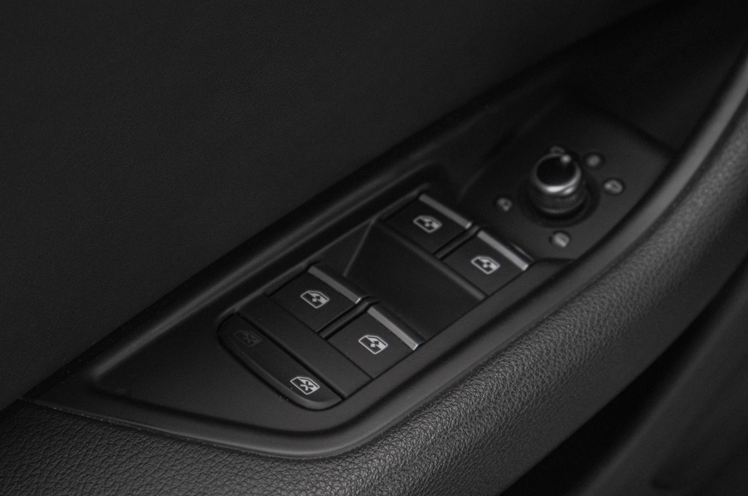Audi A4 19 из 45